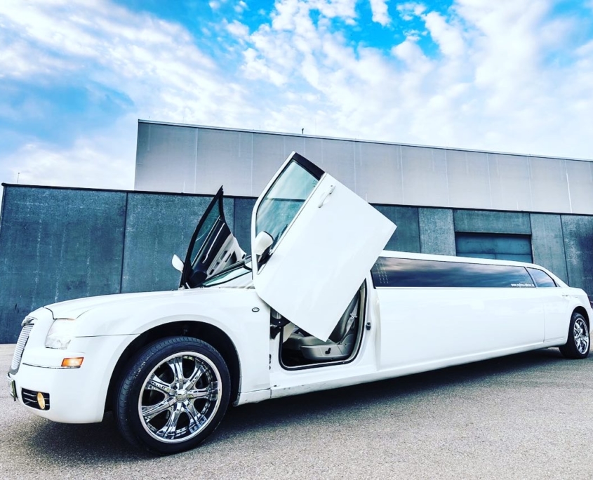 Chrysler Limousine mieten in Winnenden